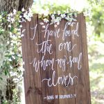 20 Rustic Wood Wedding Signs