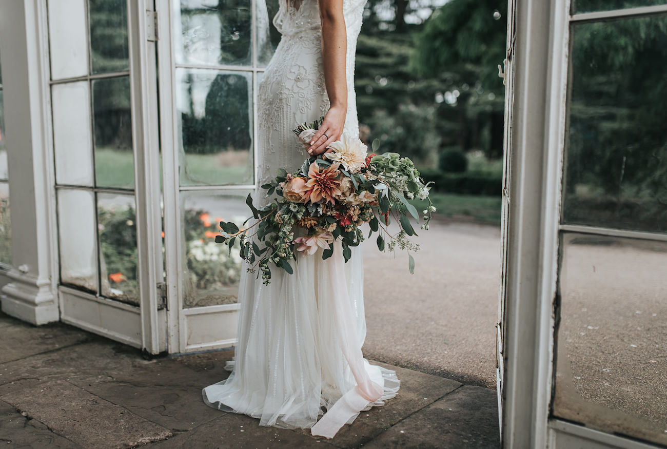 Peach Blush Bouquet | Image: Pear & Bear Photography